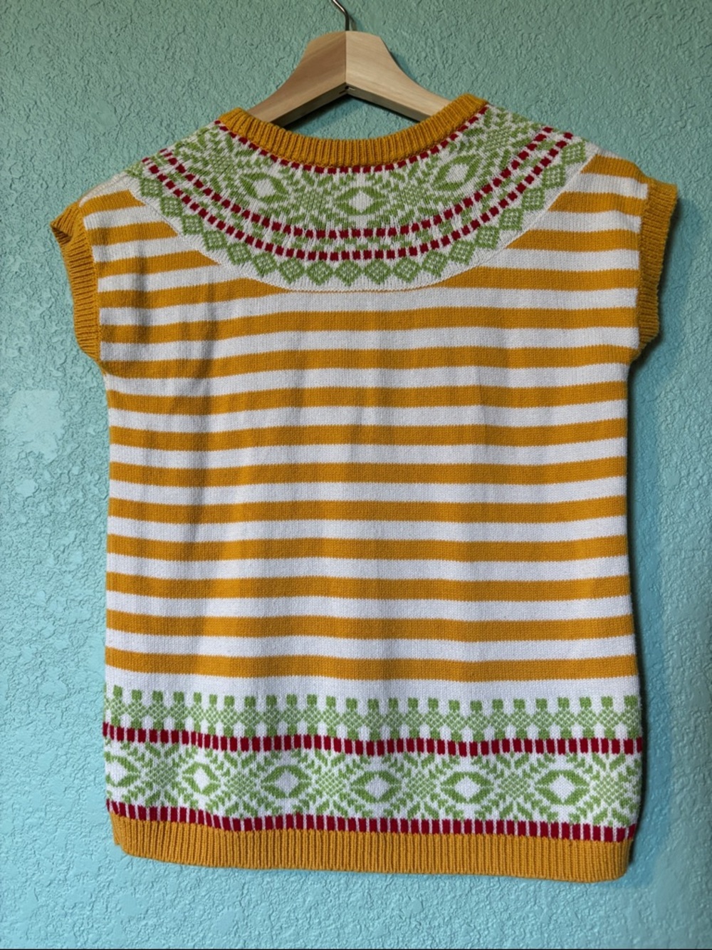 Hanna Andersson Girls Mustard Yellow, Green & White Knitted Sweater Vest, size 8 - Picture 3 of 4